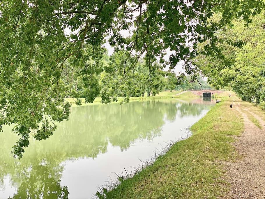 Voyage Au Canal - Parking Clim Netflix Amazon Montauban Exterior photo